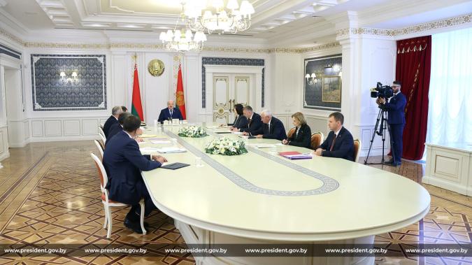 Президент Беларуси Александр Лукашенко 12 марта собрал совещание о мерах  по исключению необоснованного и недобросовестного посредничества